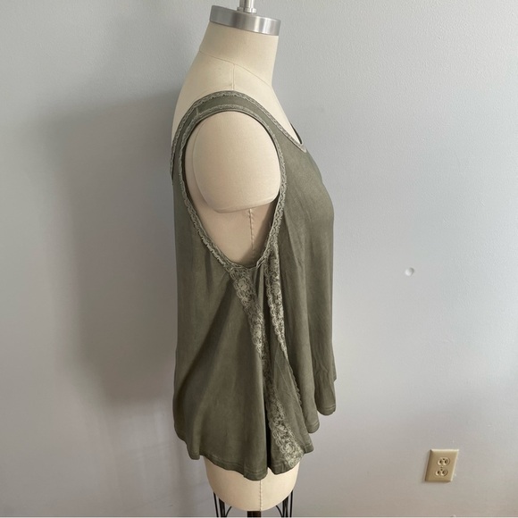 POL Tie Dyed Lace Trim Sleeveless Tank Top- Olive Green- Size Medium- NWOT - Picture 3 of 7